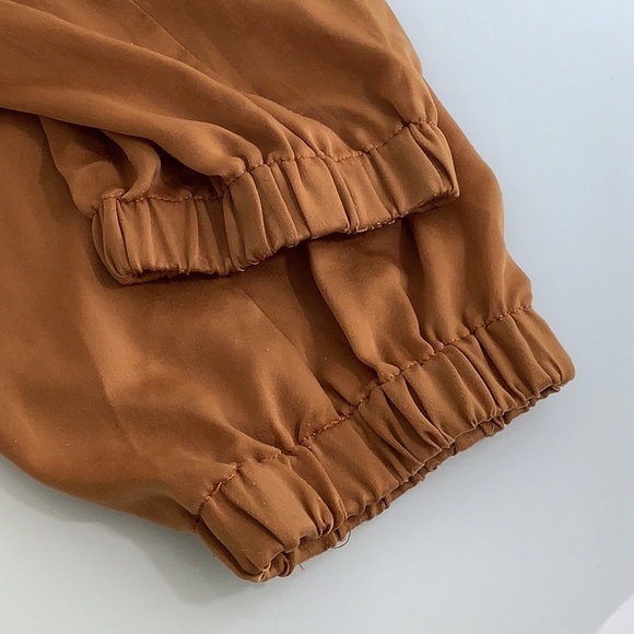 L’Academie high rise cargo pants golden cooper ankle gathered pants size Medium - Picture 7 of 12